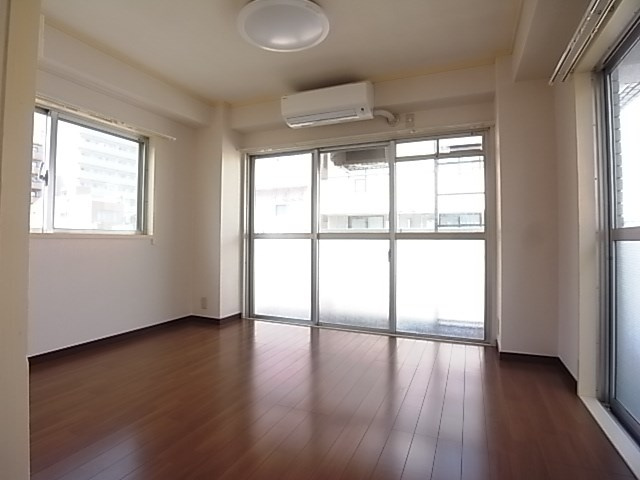 メゾンジョイフルの寝室