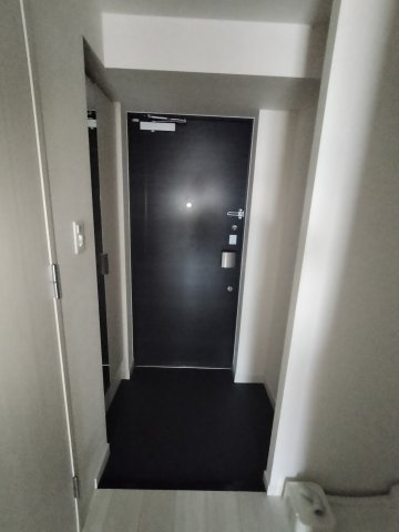 プレサンス神戸元町ベルシオンの玄関