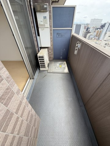 S-RESIDENCE難波EASTのバルコニー