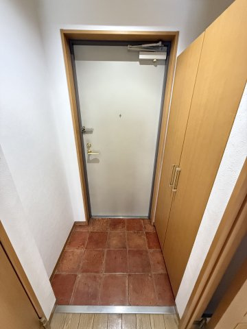 ブラーヴォ扇町の玄関