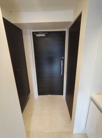 S-RESIDENCE神戸磯上通の玄関