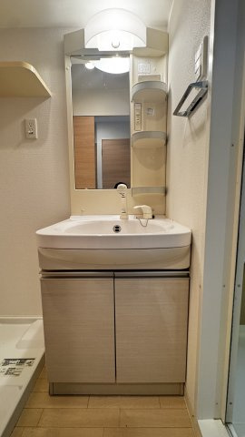 エンクレストWith天神東の独立洗面台