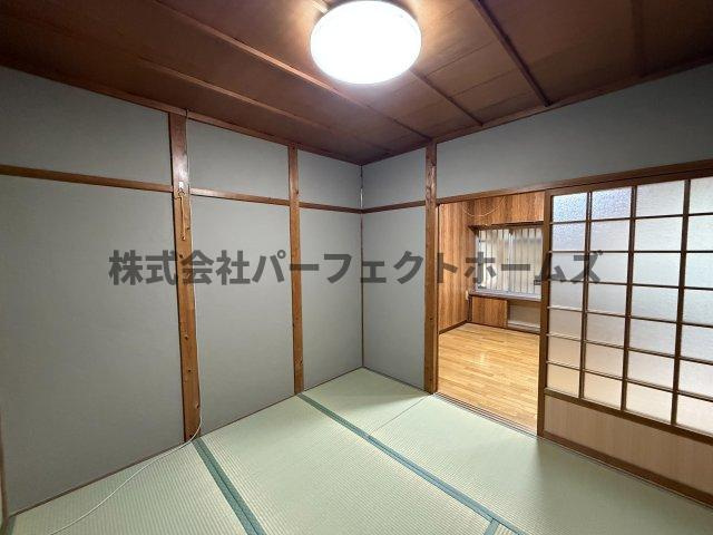 萱島南町テラスハウス　賃貸の和室|和室です