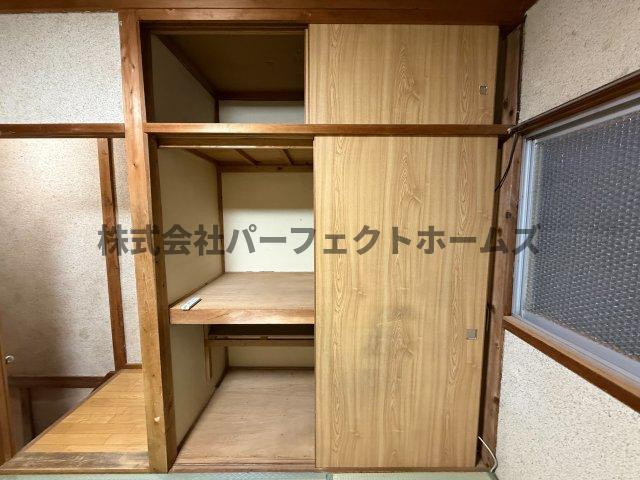 萱島南町テラスハウス　賃貸の収納|ちょっとした収納スペースも充実しています
