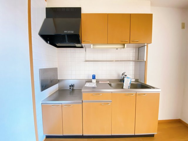 ラフィネＭのキッチン|別部屋反転間取のお写真になります。参考にご覧くださいませ。