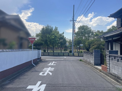 【前面道路含む現地写真】 | 四日市市中里町 | 南側前面道路