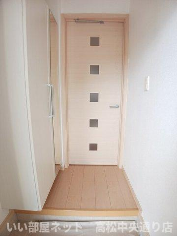 【玄関】 | ニューコスモス