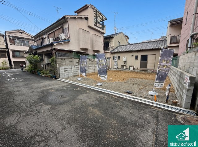 ◆東大阪市大蓮南　第3期　新築一戸建ての前面道路含む現地写真|周辺は落ち着いた街並みの住宅地！子育てがしやすい住環境です！まだ未完成ですが、現地でしかわからない事もございます。是非一度ご覧ください。