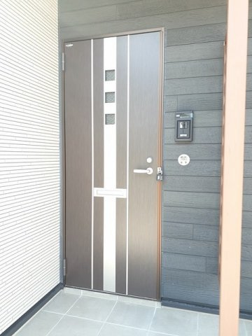 グランブルー　Ｃの玄関|落ち着いた玄関です