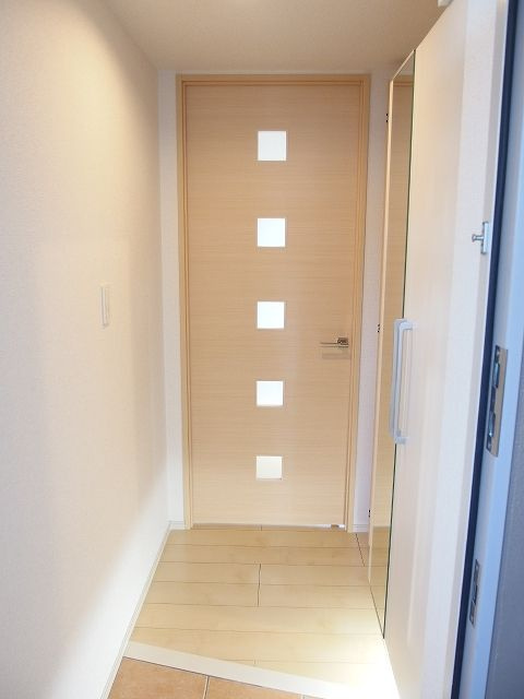 カルテットの玄関|明るい玄関