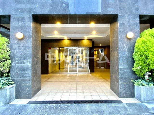 クリオ蔵前壱番館のエントランス|【エントランス】マンションのエントランスは、その物件の印象を決める、顔とも言える場所です。毎日通る場所ですからきれいなのが良いです。