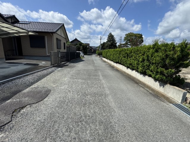 錦町花ノ井 売土地の前面道路含む現地写真