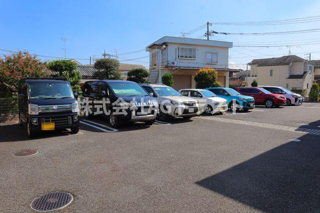 【駐車場】 | ラーク　Ｂ