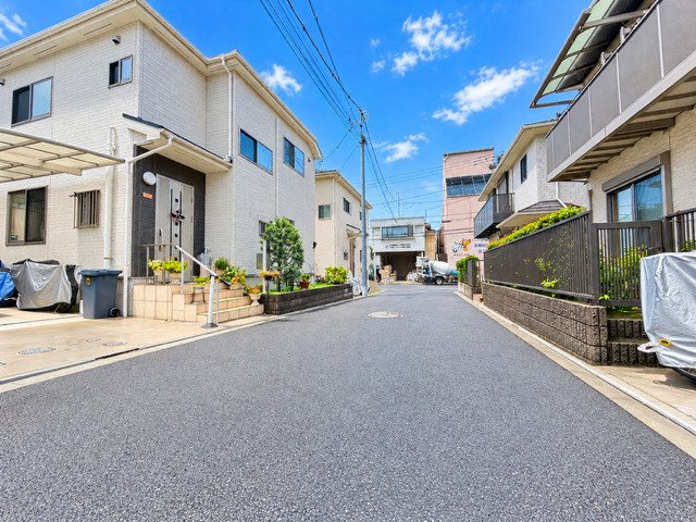 世田谷区尾山台1丁目の前面道路含む現地写真