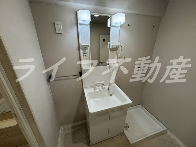 サーティ西尾の独立洗面台|独立洗面化粧台付き