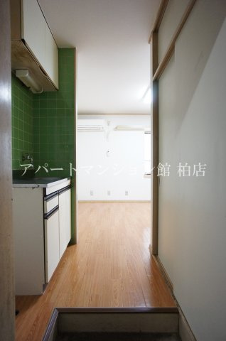 パブリック２４の玄関