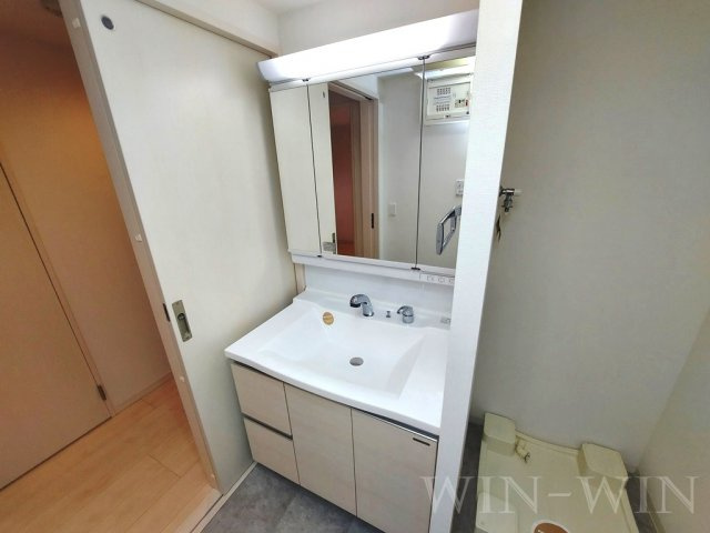 CASA94の独立洗面台