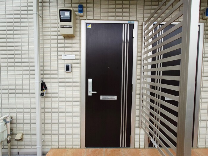 ソレールCの玄関