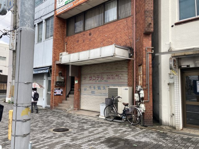 FOLビル
