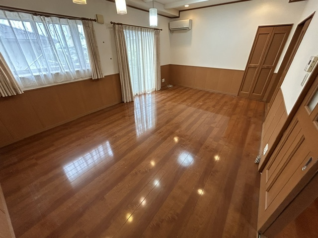 別府市南立石中津留町の居間・リビング