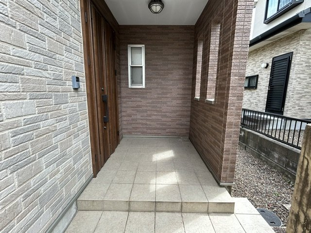別府市南立石中津留町の玄関