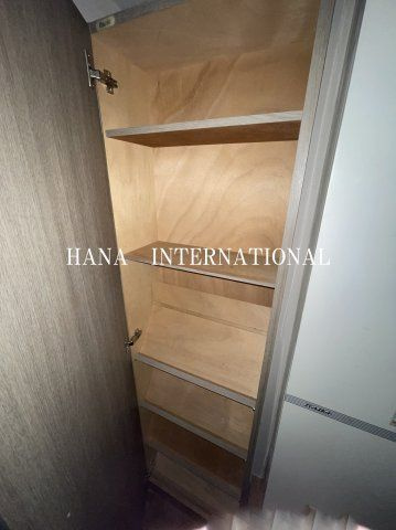 サンヴェール府中の収納|同タイプ反転写真