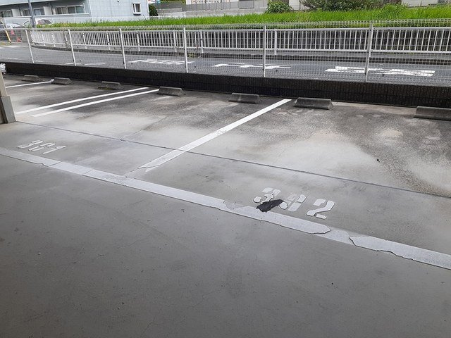 ディアコート津田の駐車場|駐車場があります