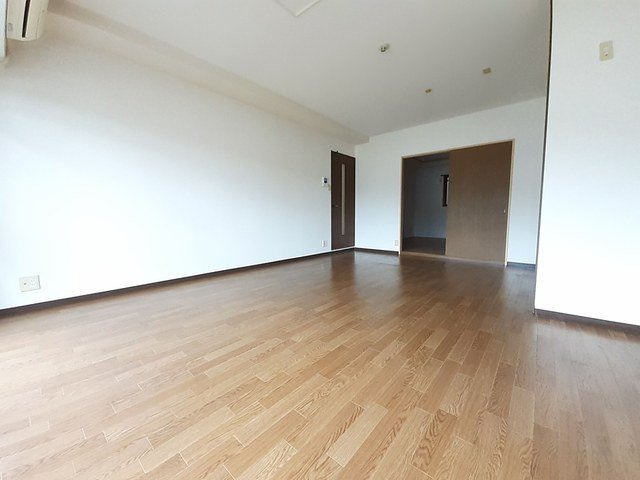 ディアコート津田の居間・リビング|おしゃれな居間です