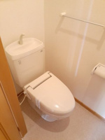 ゆったりとした空間のトイレです