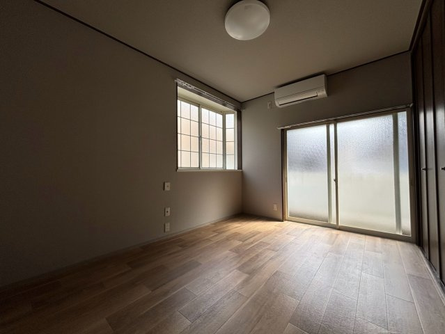 川崎市多摩区登戸のアパートの居間・リビング