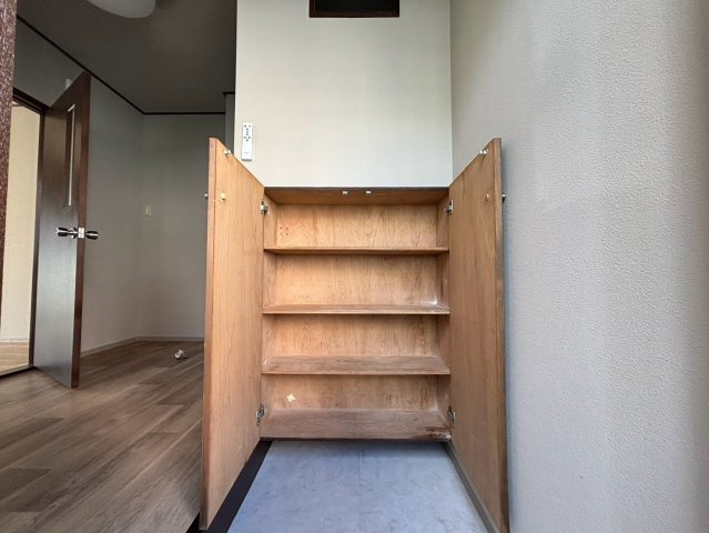 川崎市多摩区登戸のアパートの収納
