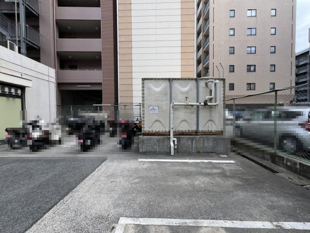 エッグビル第三江坂のロビー