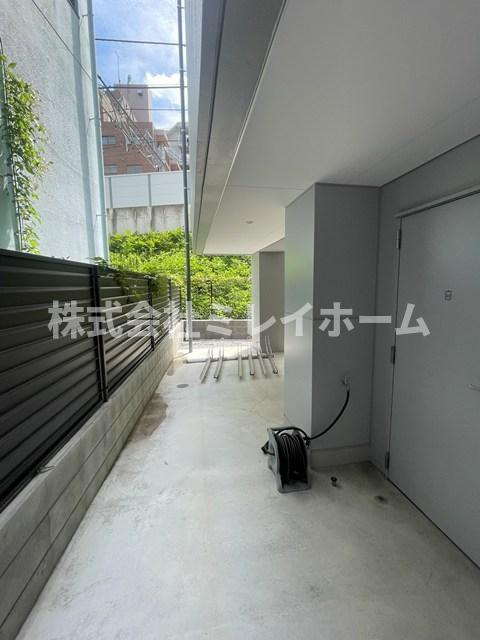 プラネソシエプラス旗の台のロビー