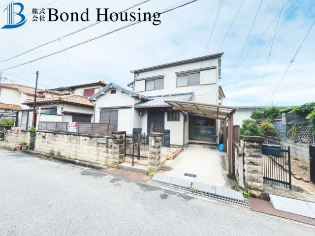 日当たり良好　オール電化　魚住町西岡　中古戸建の前面道路含む現地写真