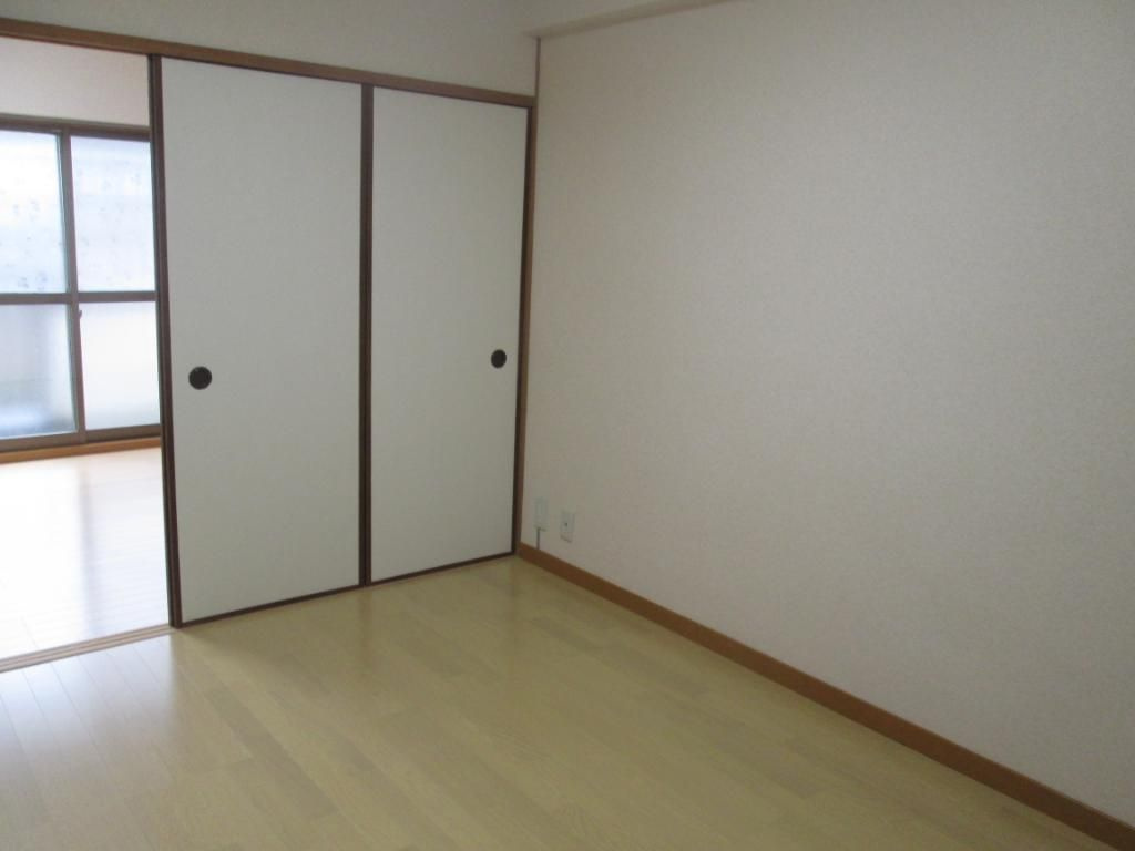 トーハイマンションの洋室