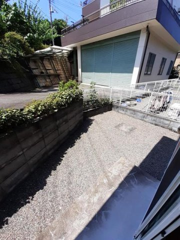 たまにはお庭で休日を過ごしてみるのもよいかもしれません