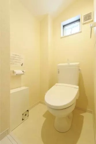 コンパクトで使いやすいトイレです