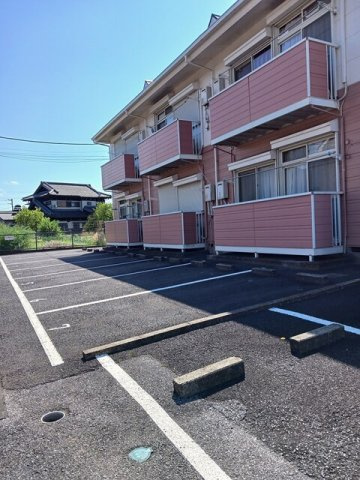 ル・マリエージュの駐車場|駐車場です