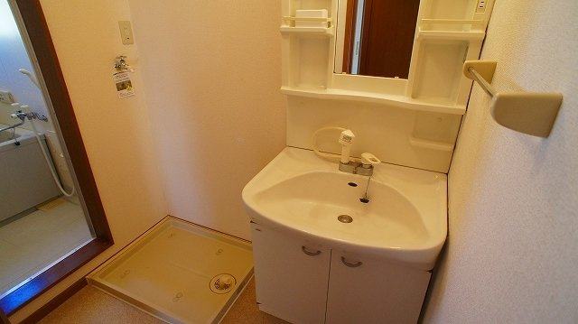 オレンジハウスの洗面所|洗面所です