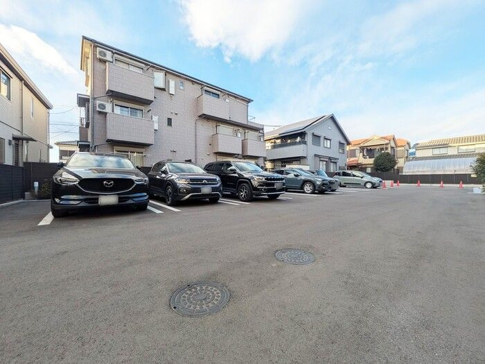 charmeの駐車場
