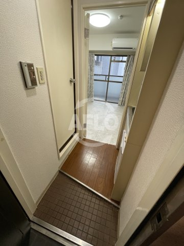 ルネッサンス新梅田ビルの玄関|ルネッサンス新梅田ビル　玄関