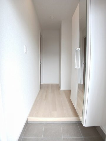 アルーン富岡　Ｂの玄関|落ち着いた玄関です