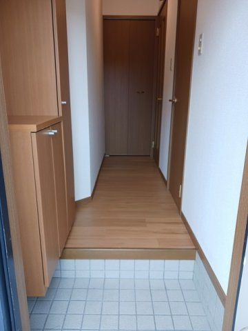ウィルレジデンスⅠの玄関|落ち着いた玄関です