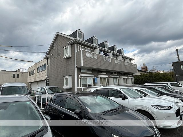 糟屋郡粕屋町仲原３丁目のアパート