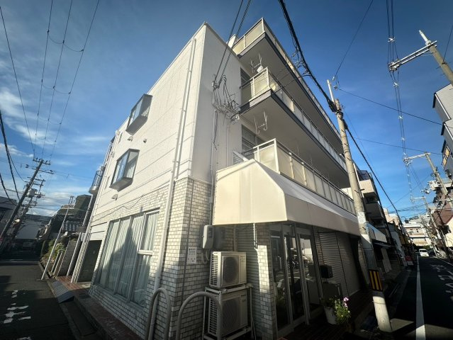 ヴェール摂津の外観