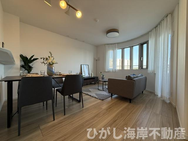 ランドステージ茅ケ崎オーシャンビューの居間・リビング|新規リフォーム完了！　14.5帖　LDK