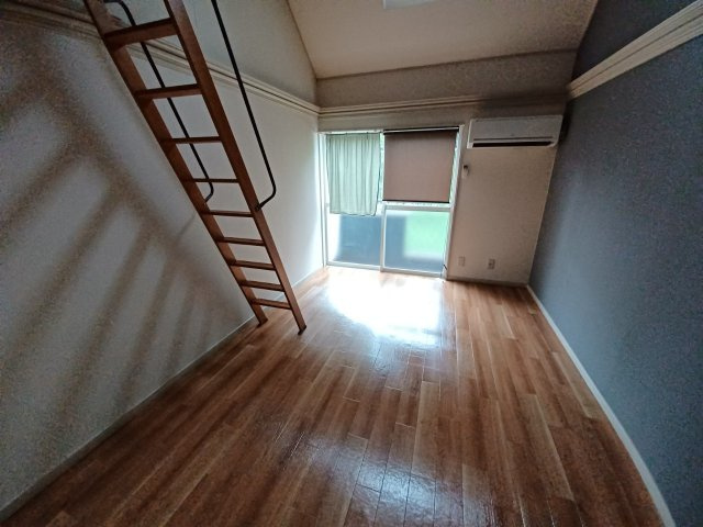 シティパレス鎌倉町の居間・リビング