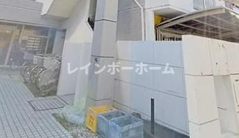フォークス小岩のエントランス