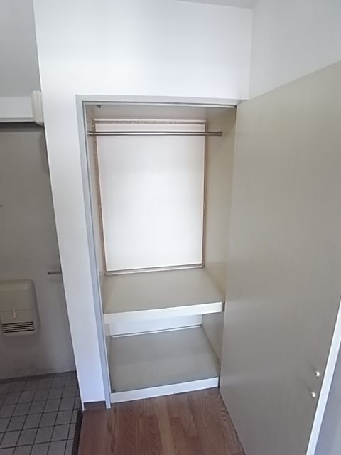 尼崎市立花町４丁目の賃貸マンションの収納
