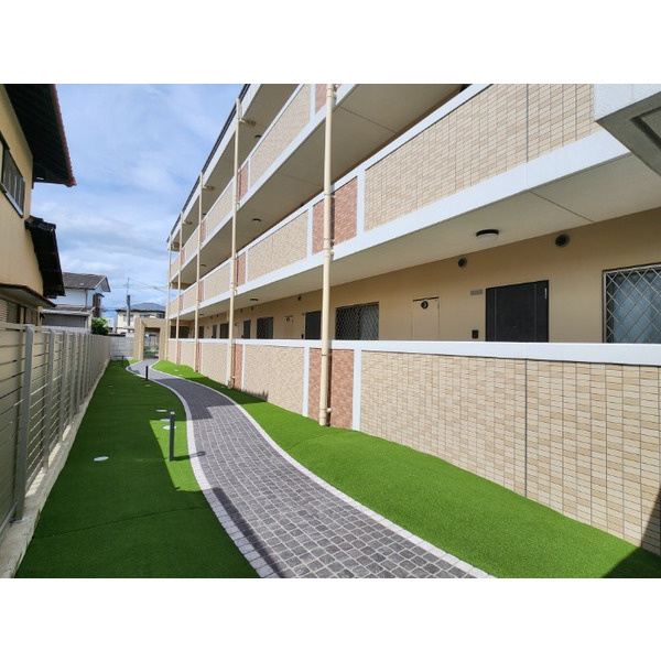福岡市南区柏原１丁目の賃貸マンションのバルコニー